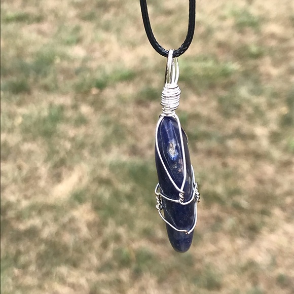Large Sodalite Wire Wrapped Crystal Necklace Handmade - Picture 3 of 4